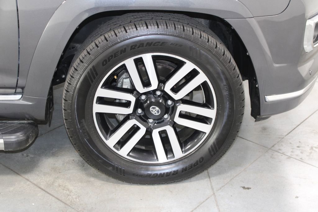Used 2022 Toyota 4Runner Limited image 13