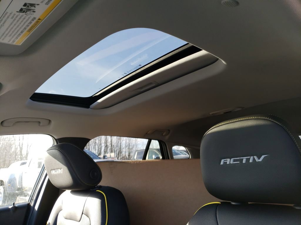 New 2026 Chevrolet Trax ACTIV w/ Sunroof Package image 19
