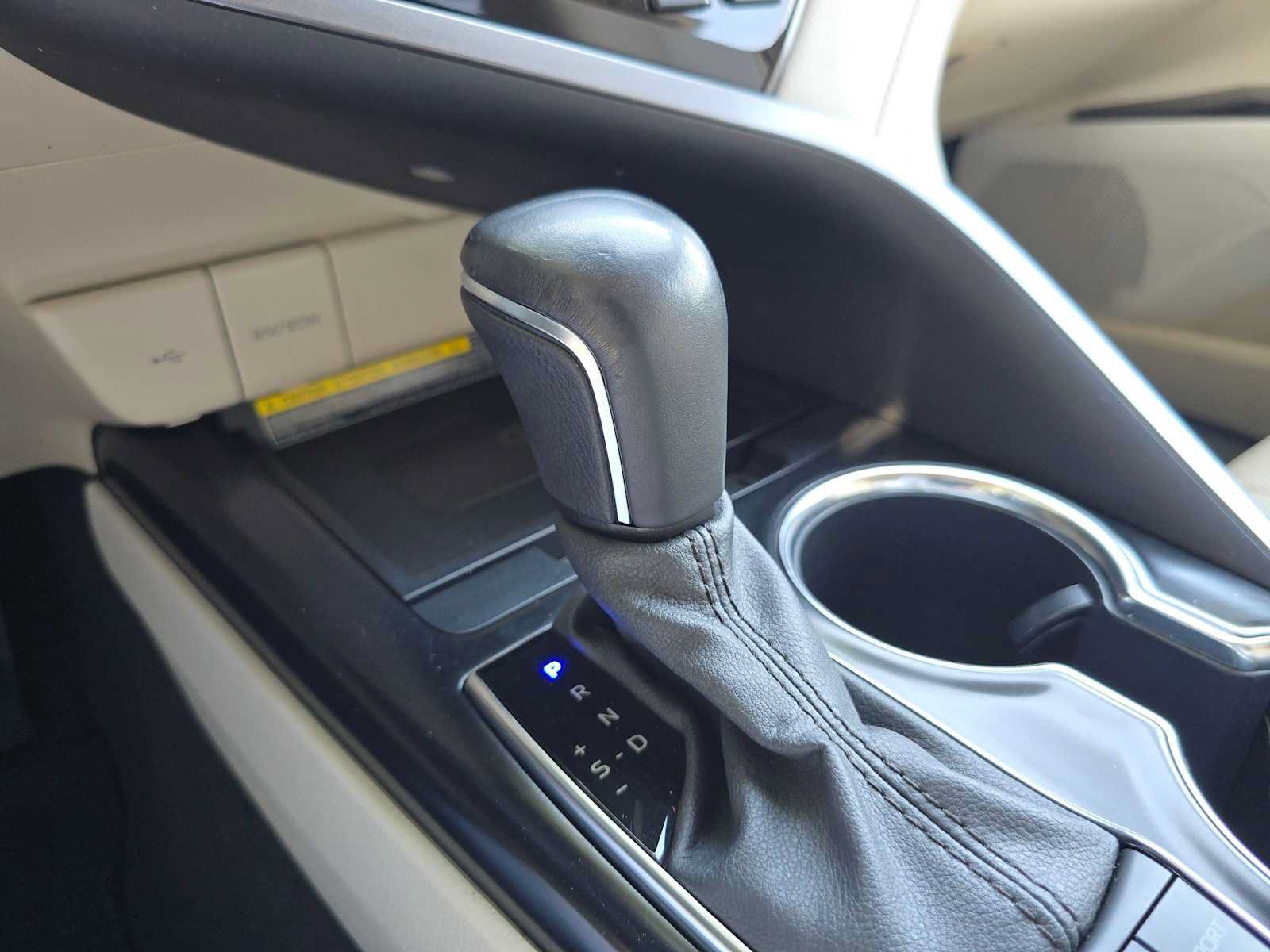 Used 2020 Toyota Camry XLE w/ Driver Assist Package FWD image 37