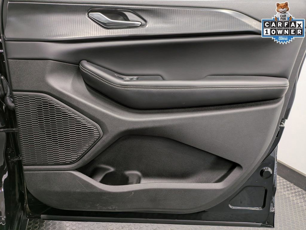 Used 2024 Jeep Grand Cherokee L Altitude image 29