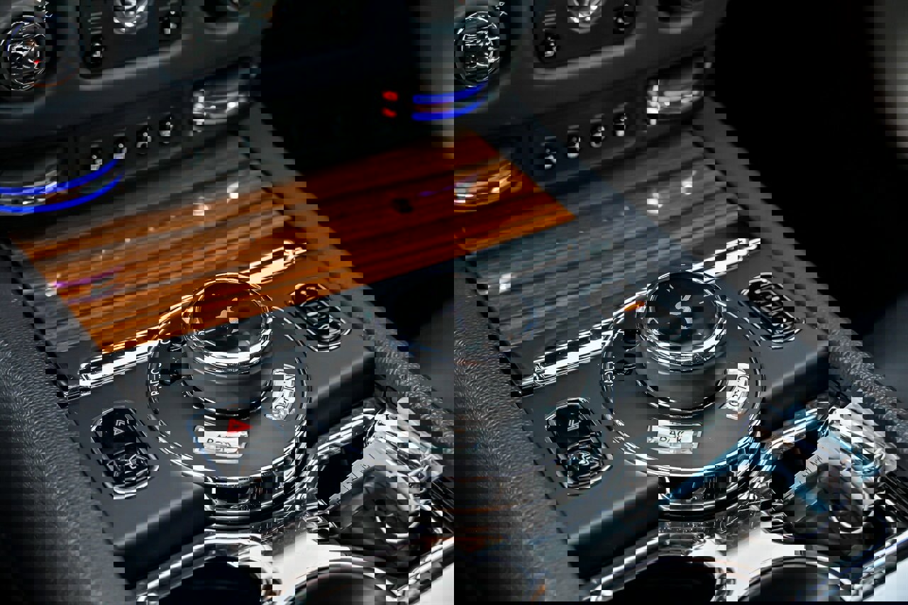 Used 2014 Rolls-Royce Wraith image 40