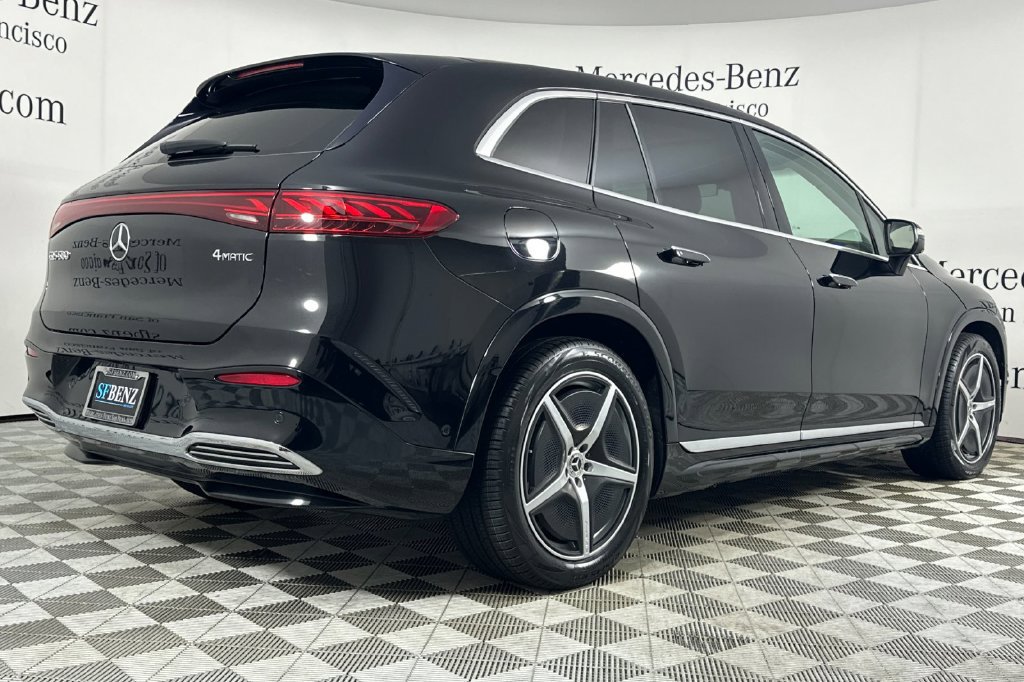 Certified 2023 Mercedes-Benz EQS 580 4MATIC SUV image 4