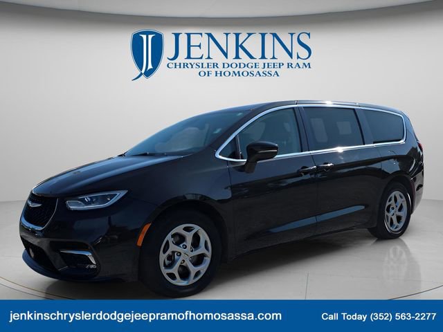 Used 2024 Chrysler Pacifica Limited image 9