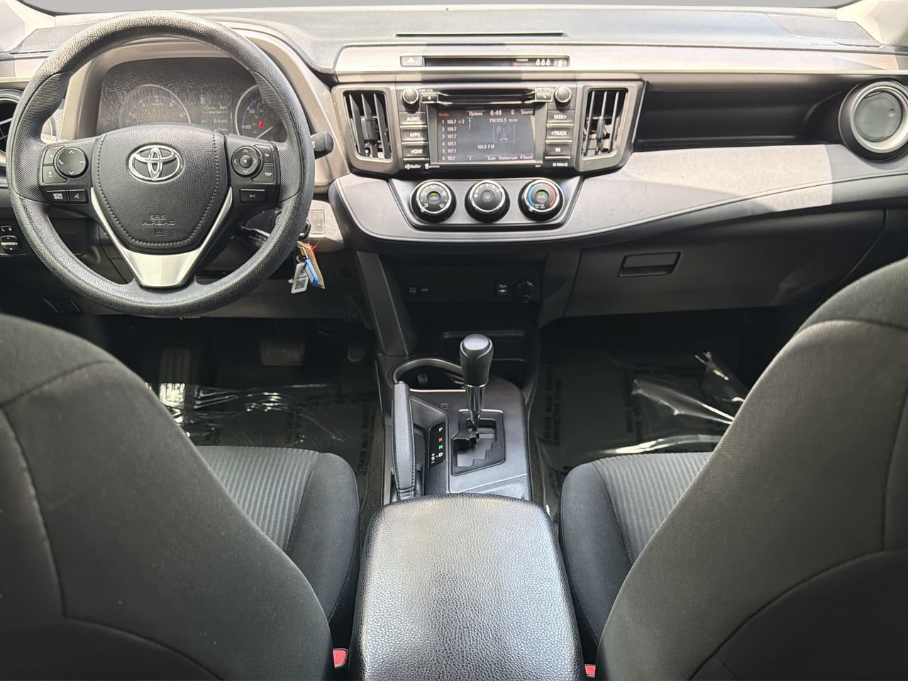 Used 2017 Toyota RAV4 LE FWD image 11