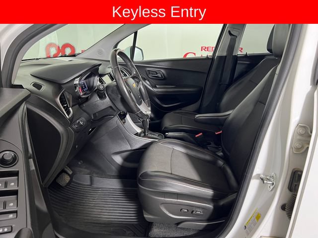 Used 2018 Chevrolet Trax LT w/ LT Convenience Package FWD image 10
