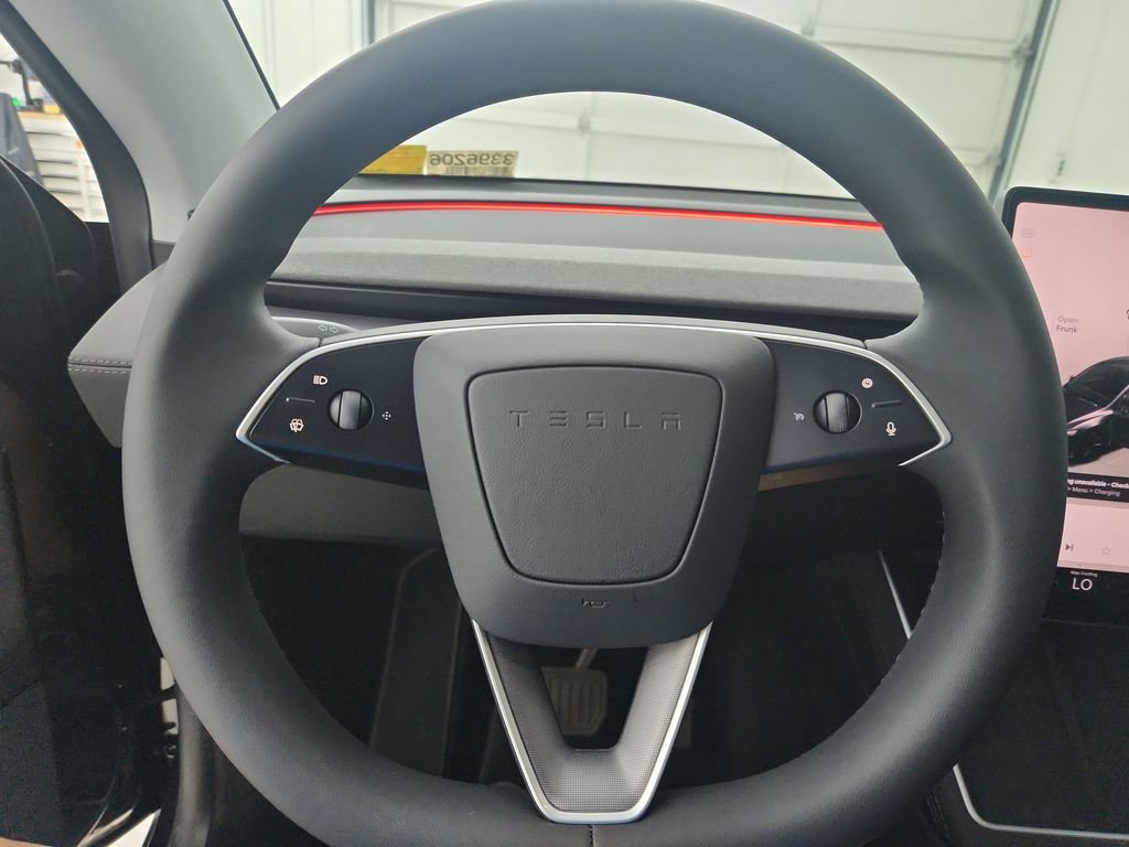 Used 2026 Tesla Model Y AWD image 23