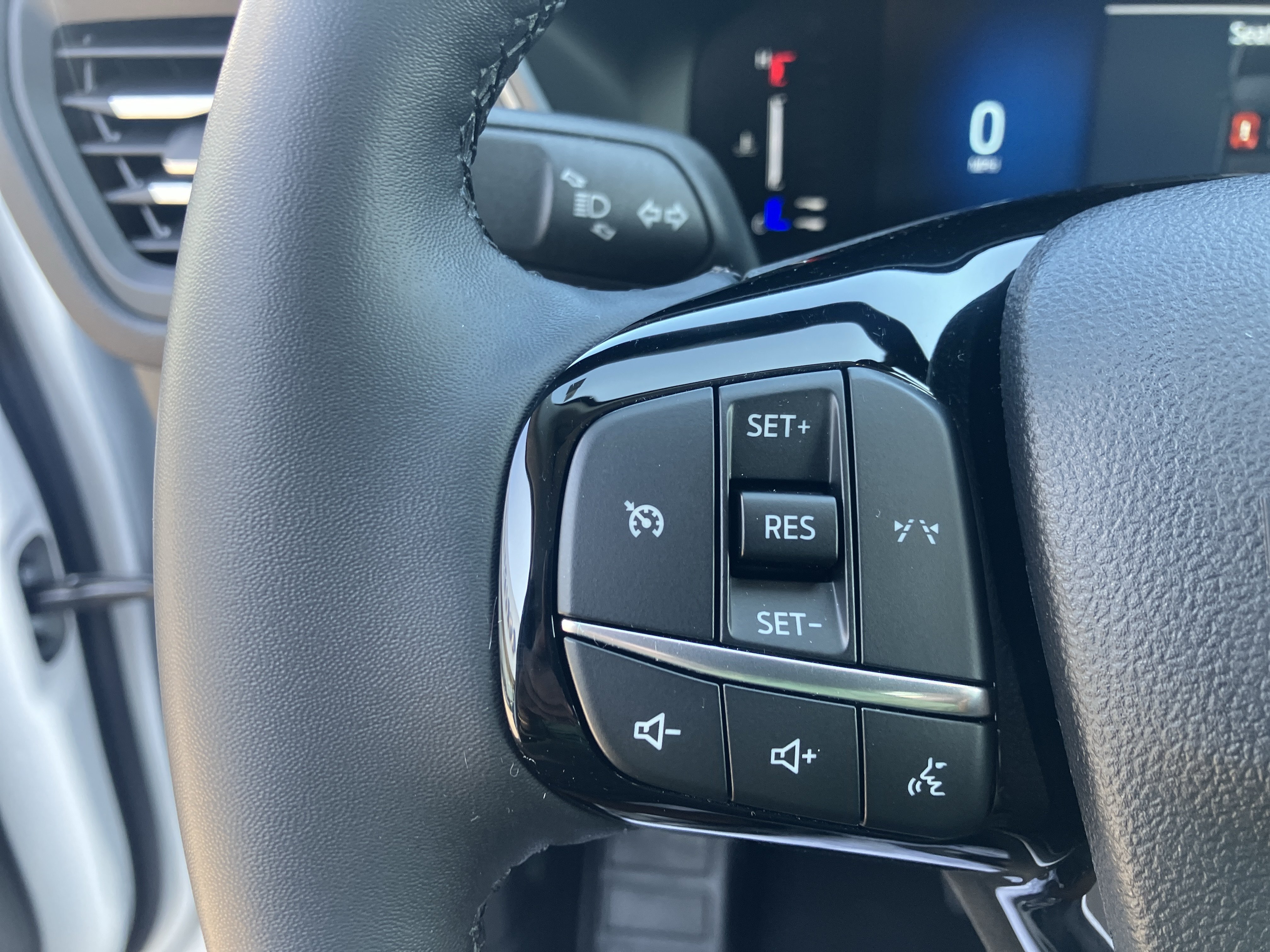 Certified 2023 Ford Escape Active AWD/4WD image 25