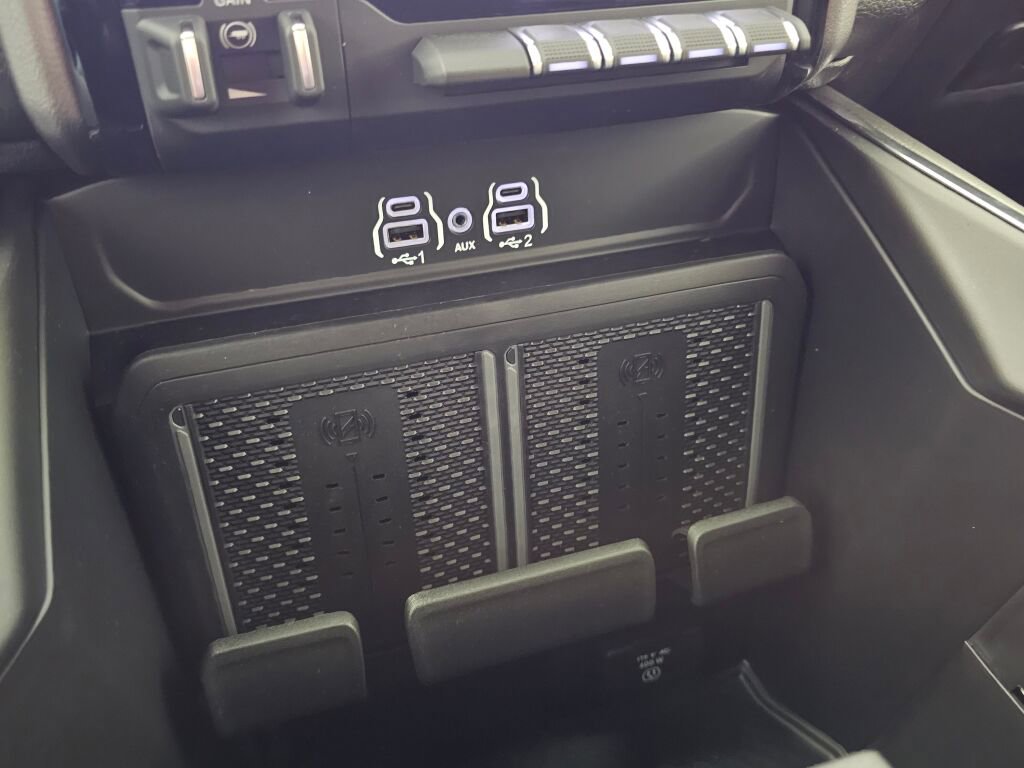 New 2026 RAM 2500 Laramie w/ Night Edition AWD/4WD image 30