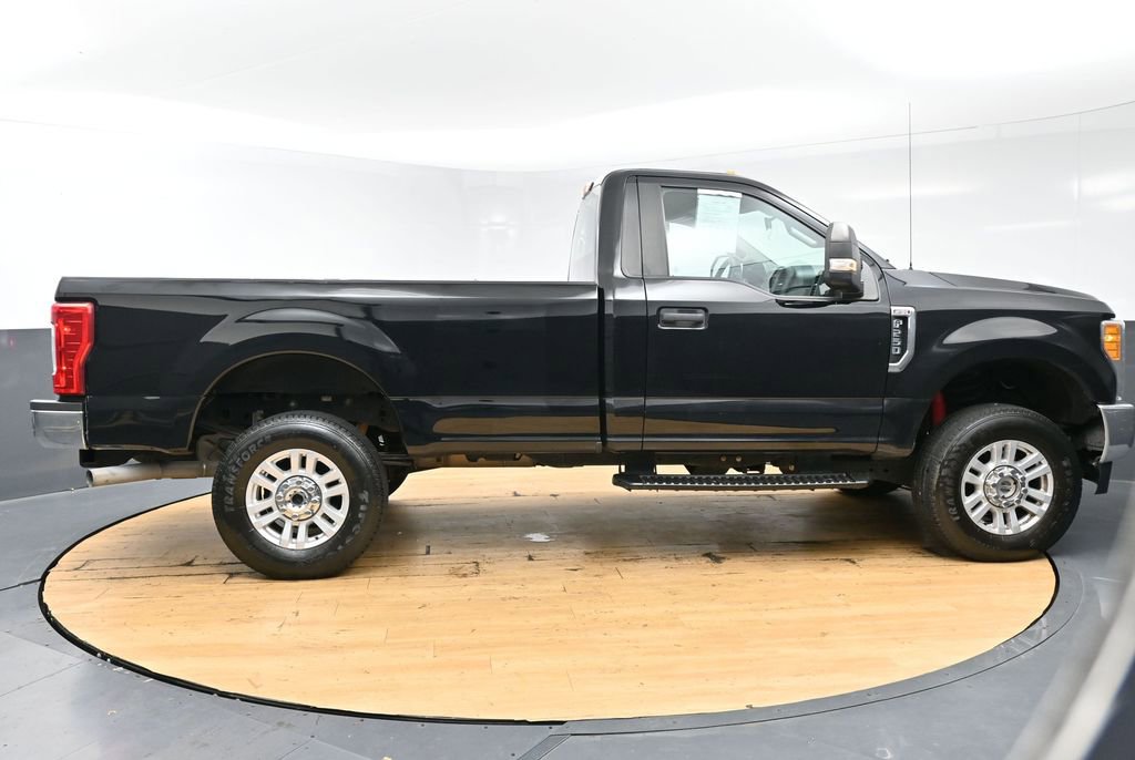 Used 2017 Ford F250 XL w/ STX Appearance Package AWD/4WD image 8