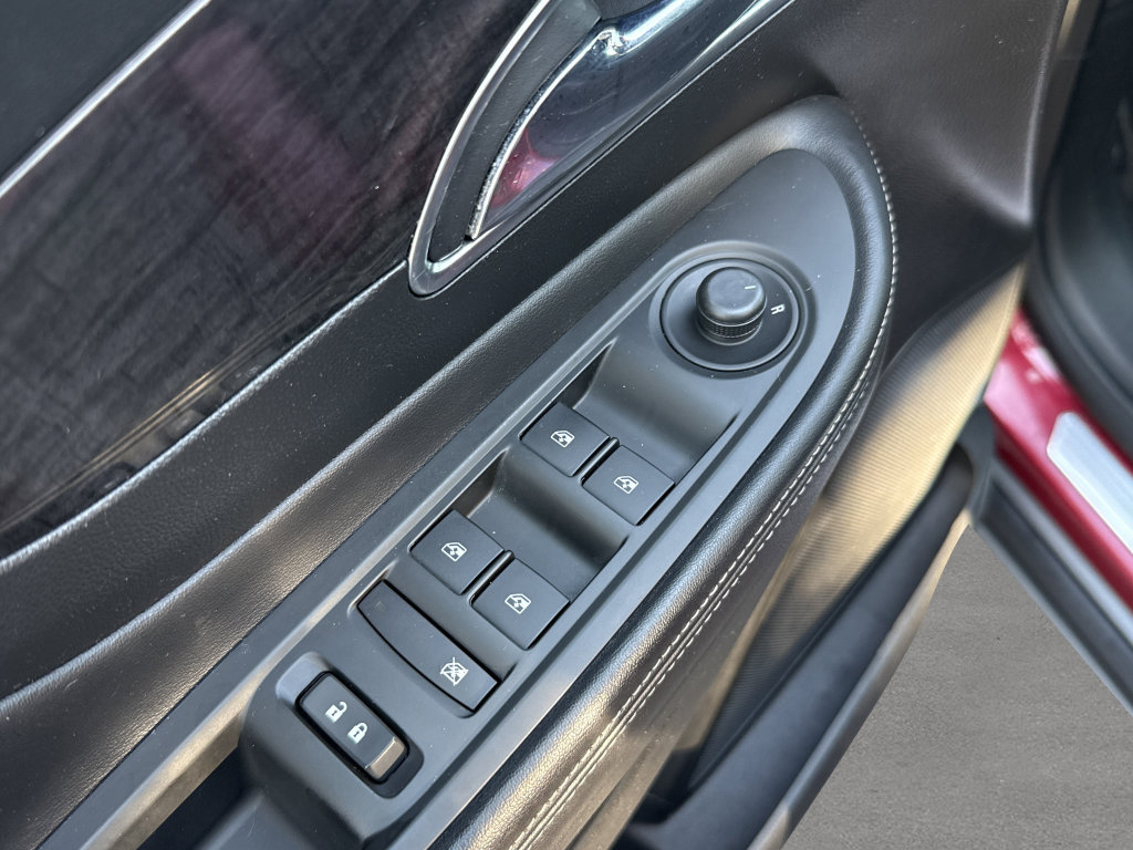 Used 2016 Buick Encore Convenience FWD image 18