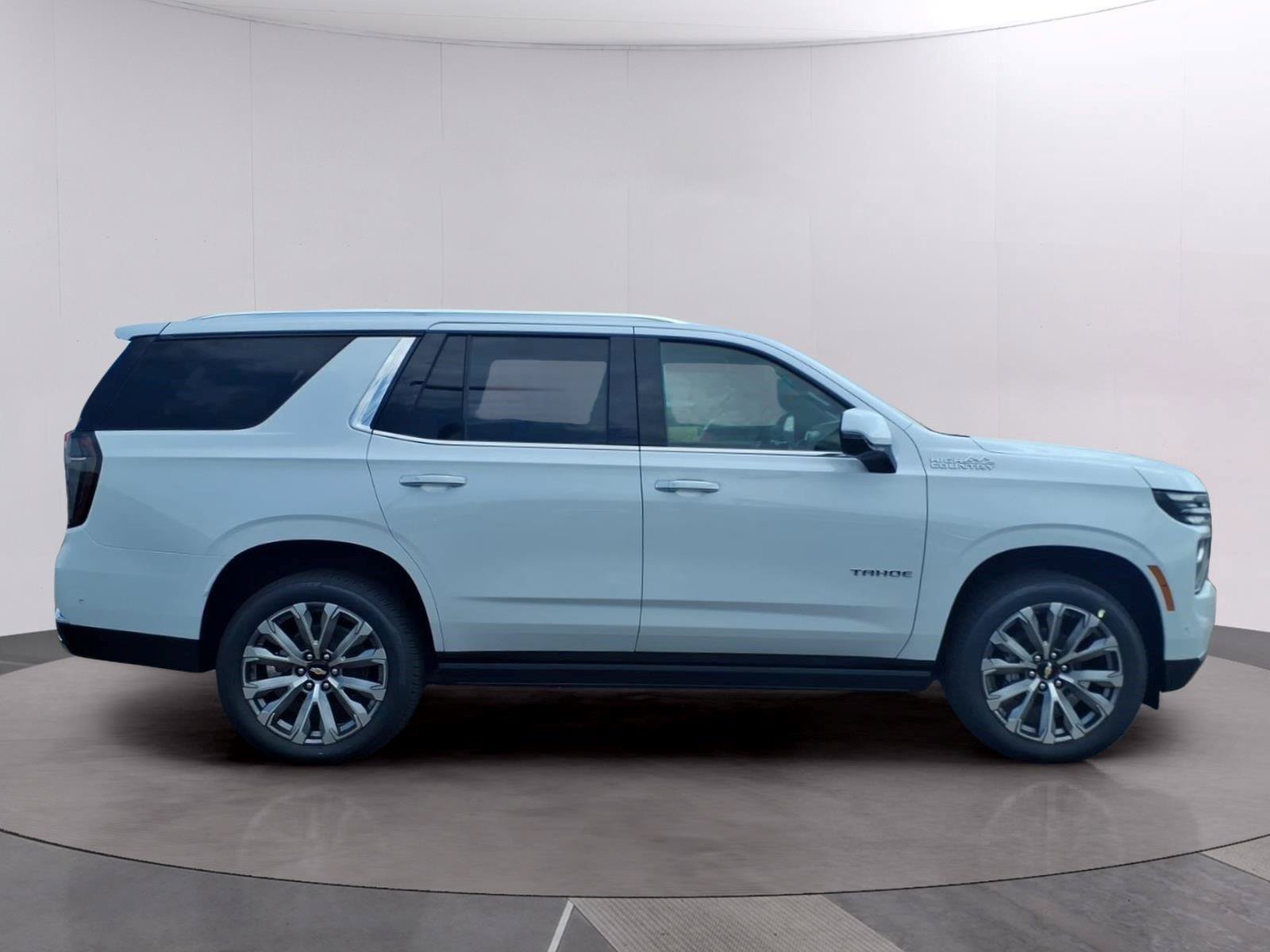 New 2026 Chevrolet Tahoe High Country AWD/4WD image 6