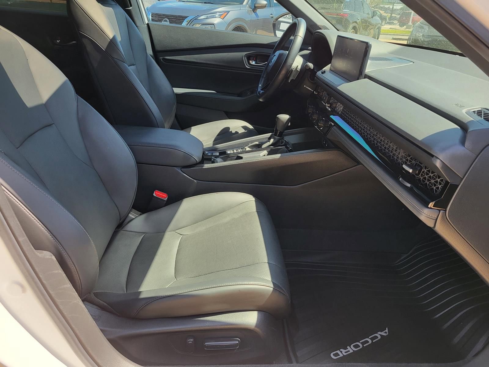 Used 2025 Honda Accord Sport image 15