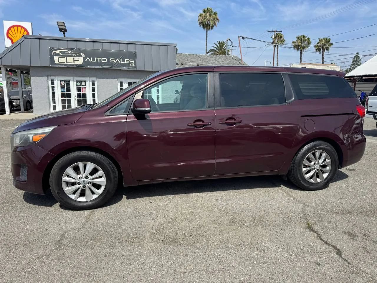 Used 2018 Kia Sedona LX FWD image 4
