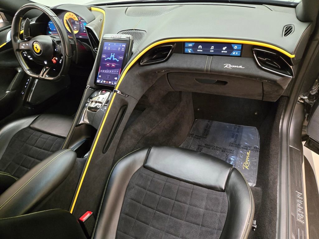 Used 2022 Ferrari Roma RWD image 25