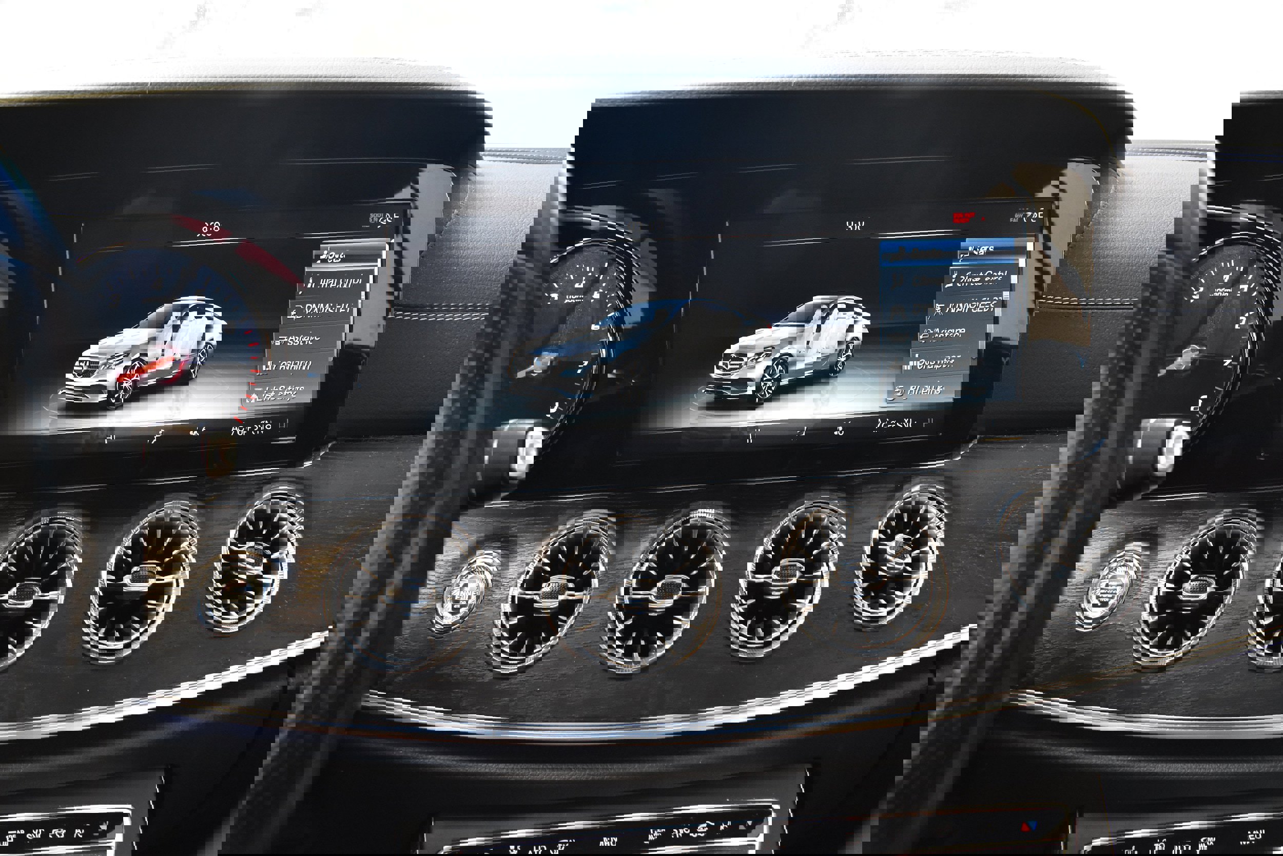 Used 2018 Mercedes-Benz E 400 4MATIC Coupe image 34