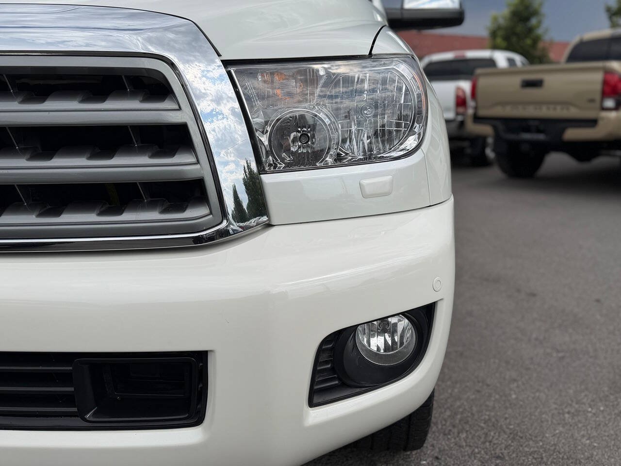 Used 2015 Toyota Sequoia Platinum AWD/4WD image 27