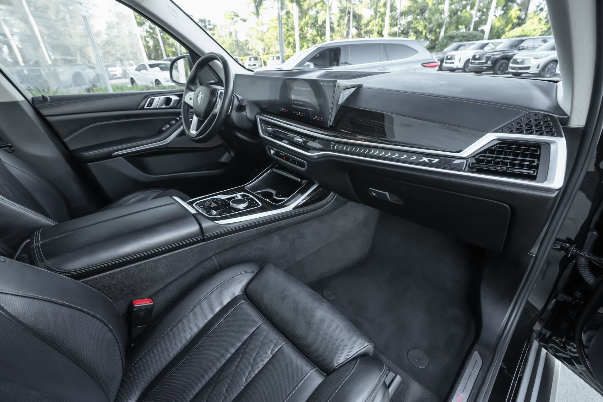 Used 2025 BMW X7 xDrive40i image 40