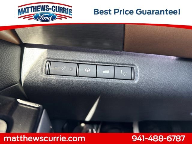 Used 2023 Nissan Pathfinder Platinum image 27