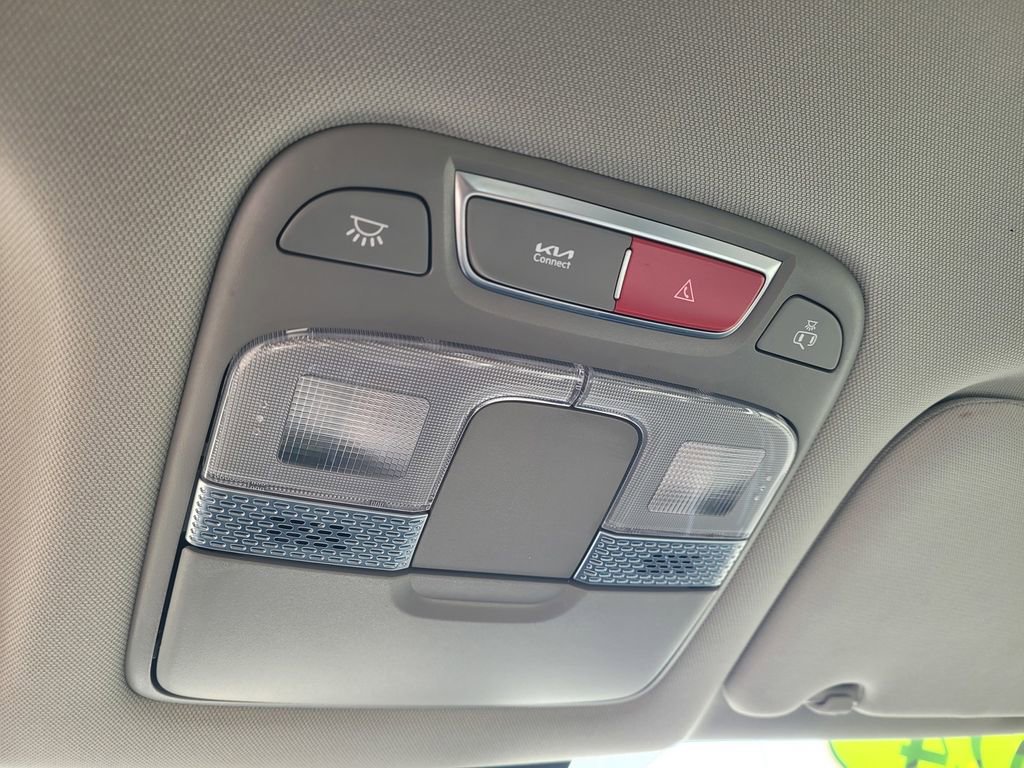 Used 2024 Kia Telluride LX image 18