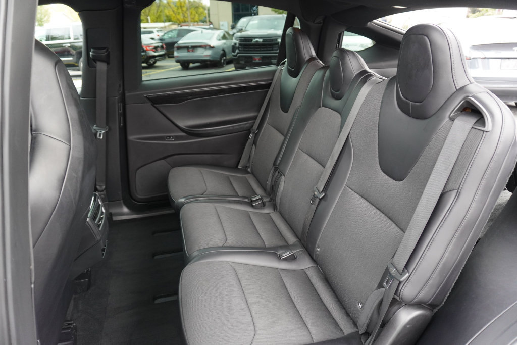 Used 2018 Tesla Model X 75D AWD/4WD image 31