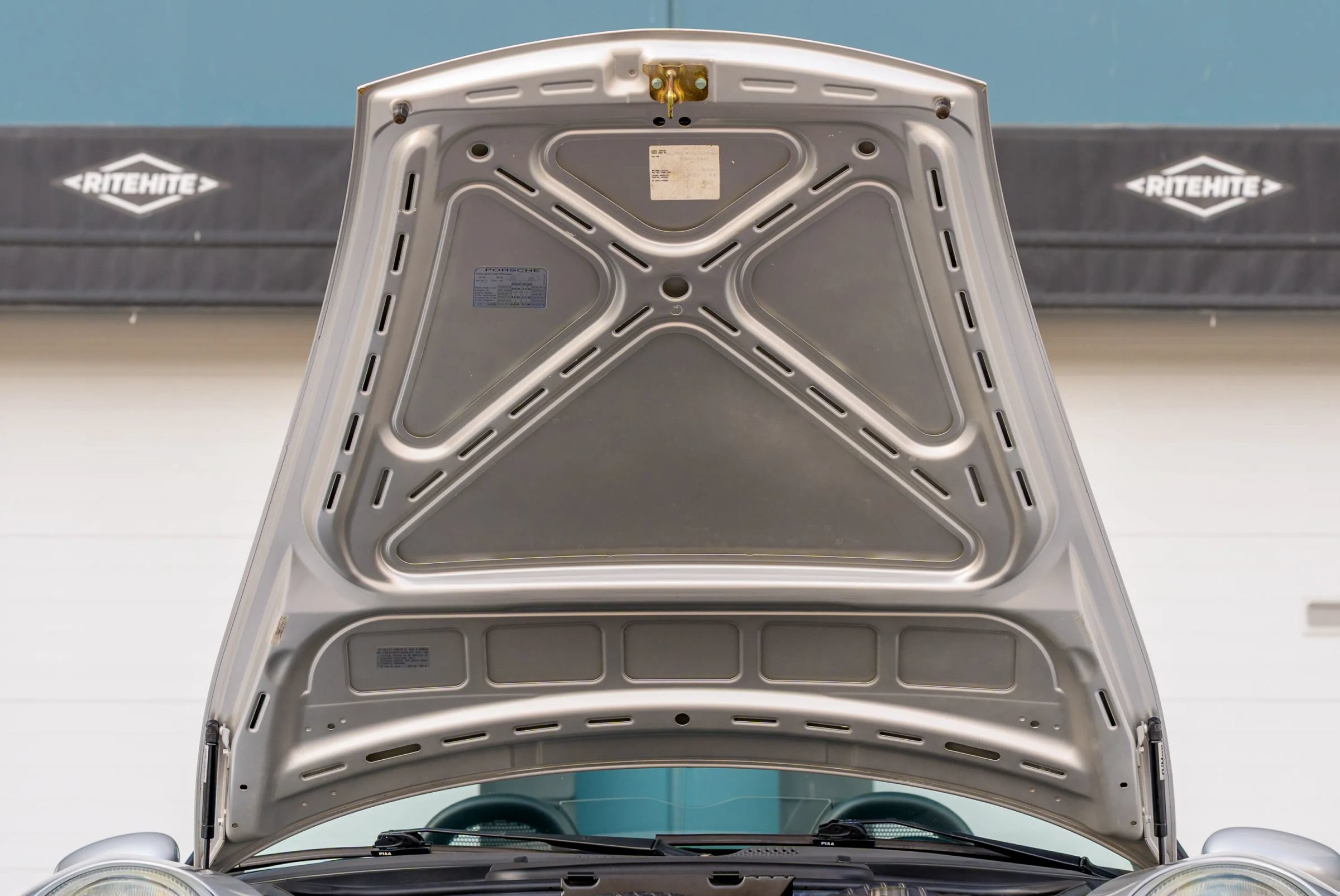 Used 1999 Porsche Boxster RWD image 86