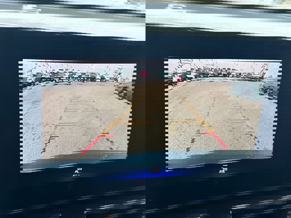 Used 2024 Chevrolet TrailBlazer RS w/ Convenience Package image 25