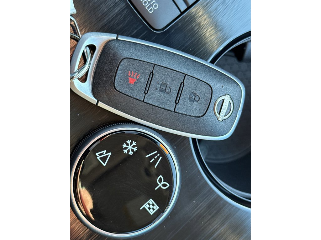 Certified 2025 Nissan Rogue S image 36