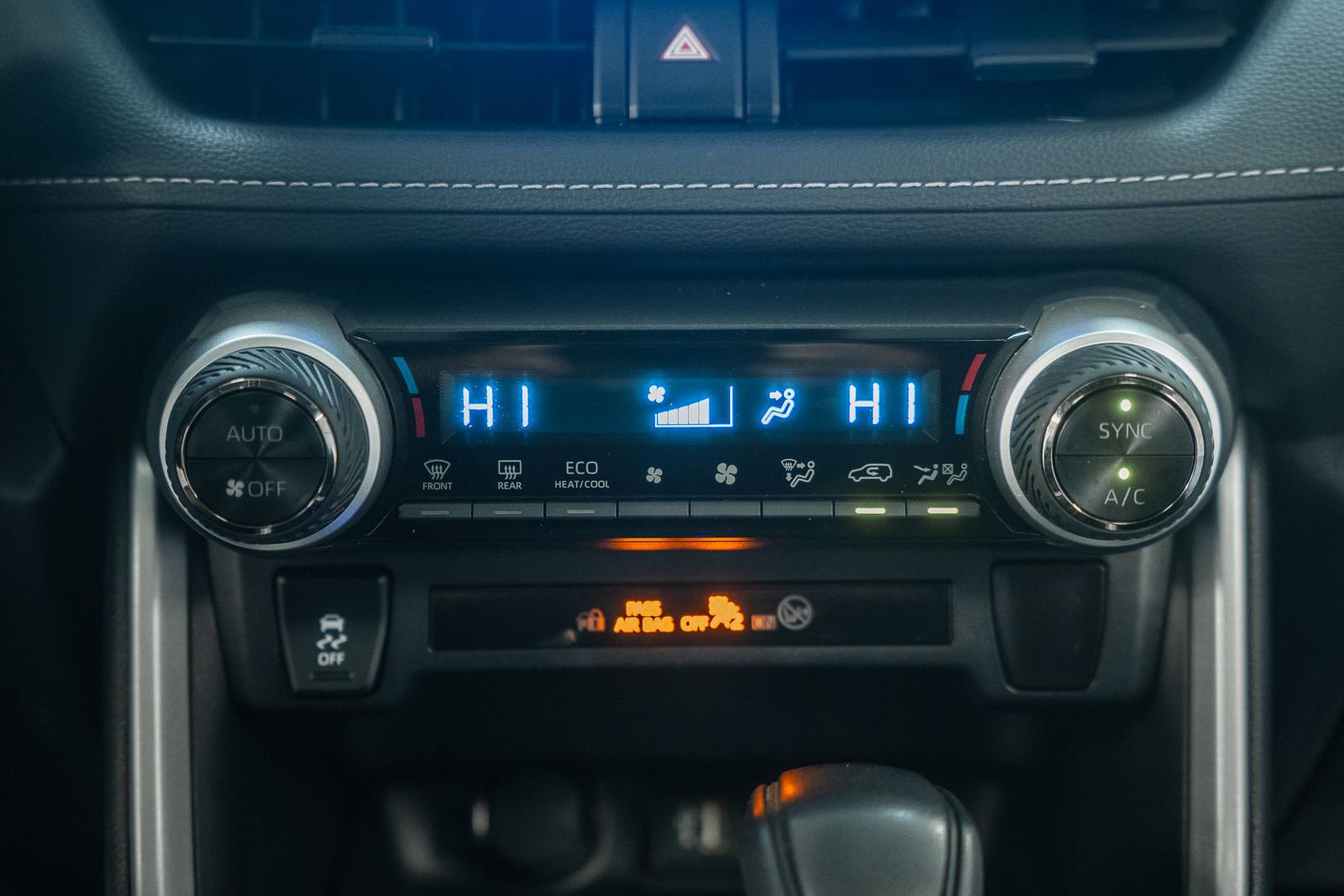 Used 2024 Toyota RAV4 XLE w/ Convenience Package AWD/4WD image 28