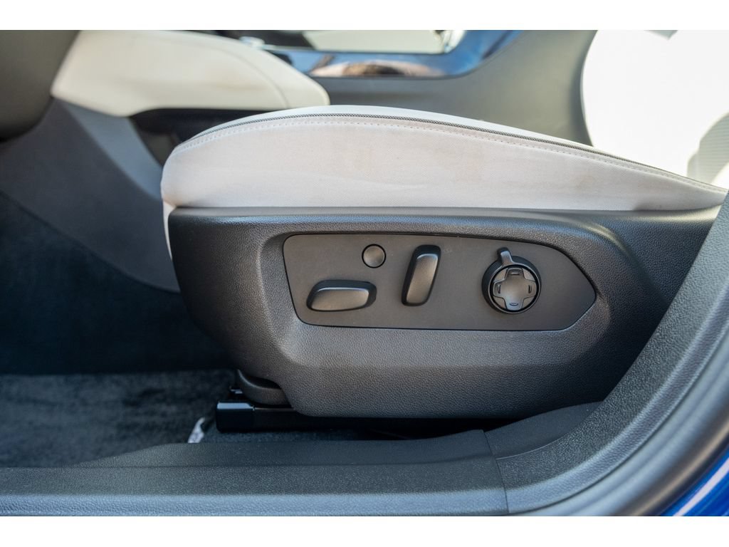 Used 2024 Buick Envision Avenir AWD/4WD image 15