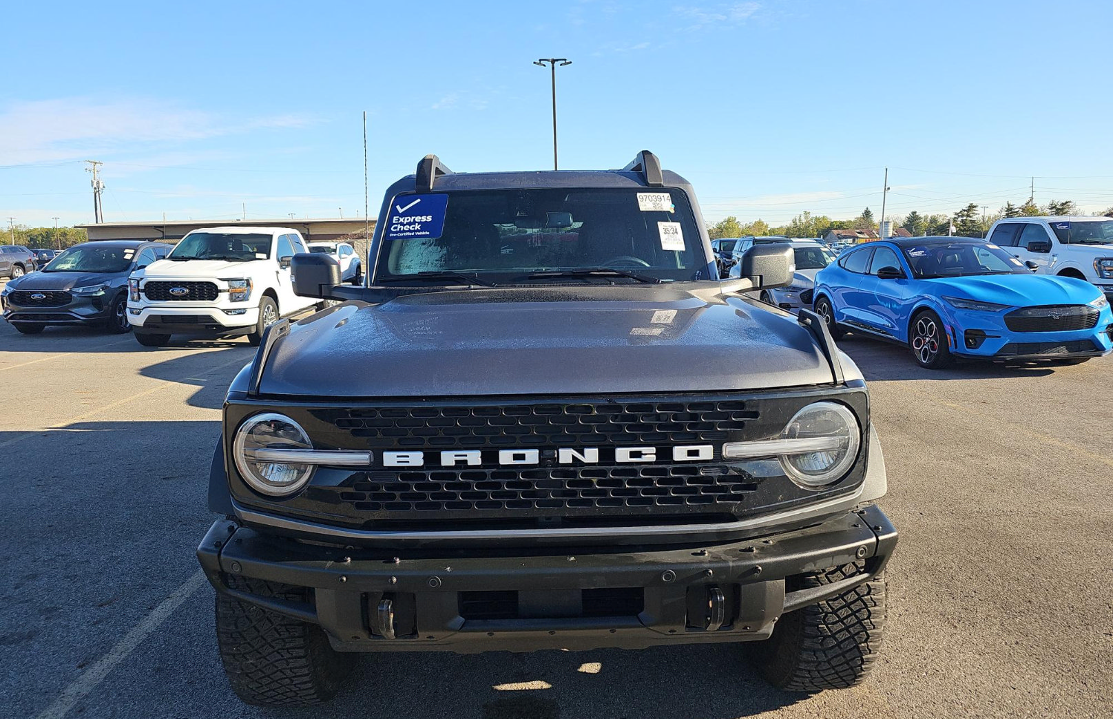 Used 2023 Ford Bronco Wildtrak AWD/4WD image 2