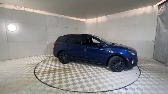 Used 2022 Chevrolet Equinox RS image 4