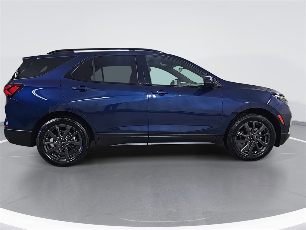 Certified 2023 Chevrolet Equinox RS image 2