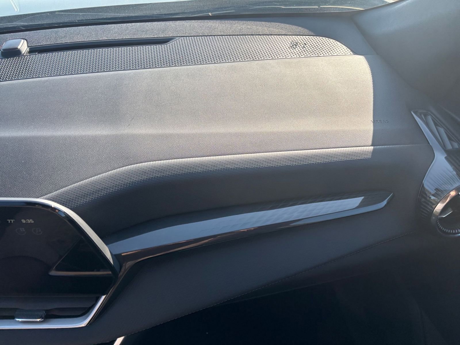 Used 2025 Chevrolet Equinox LT AWD/4WD image 36