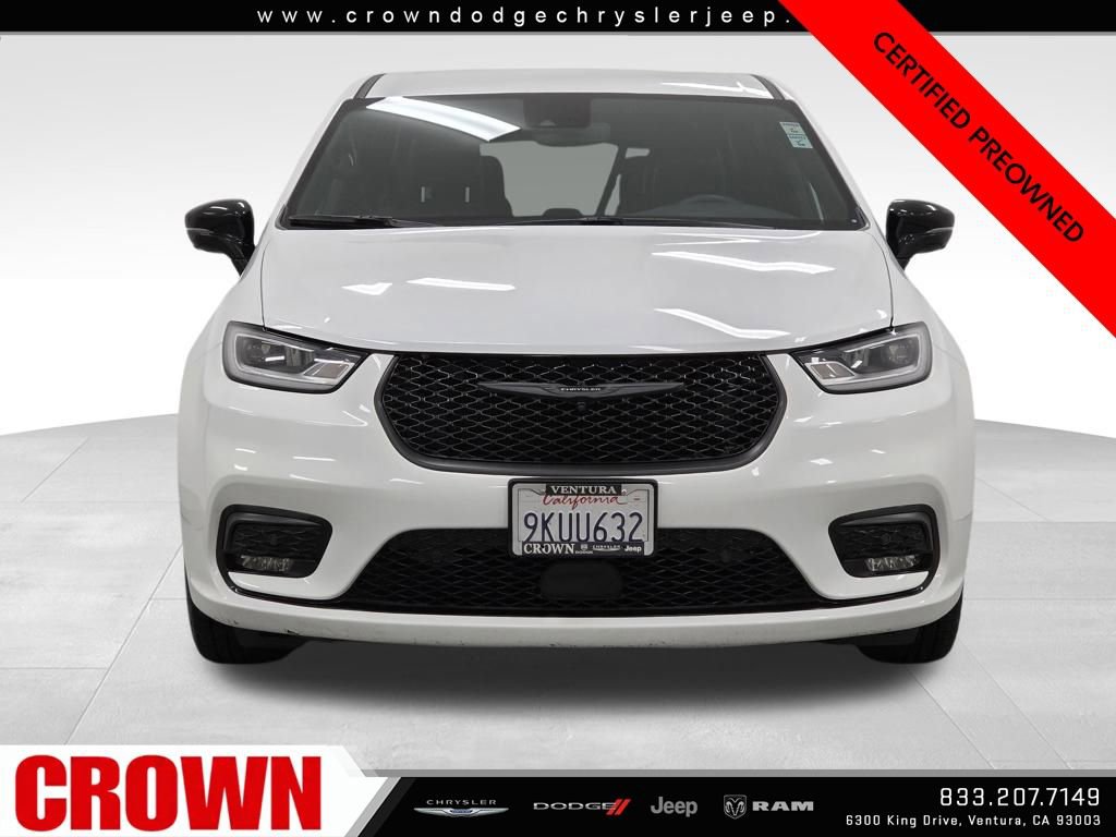 Certified 2024 Chrysler Pacifica Select image 2