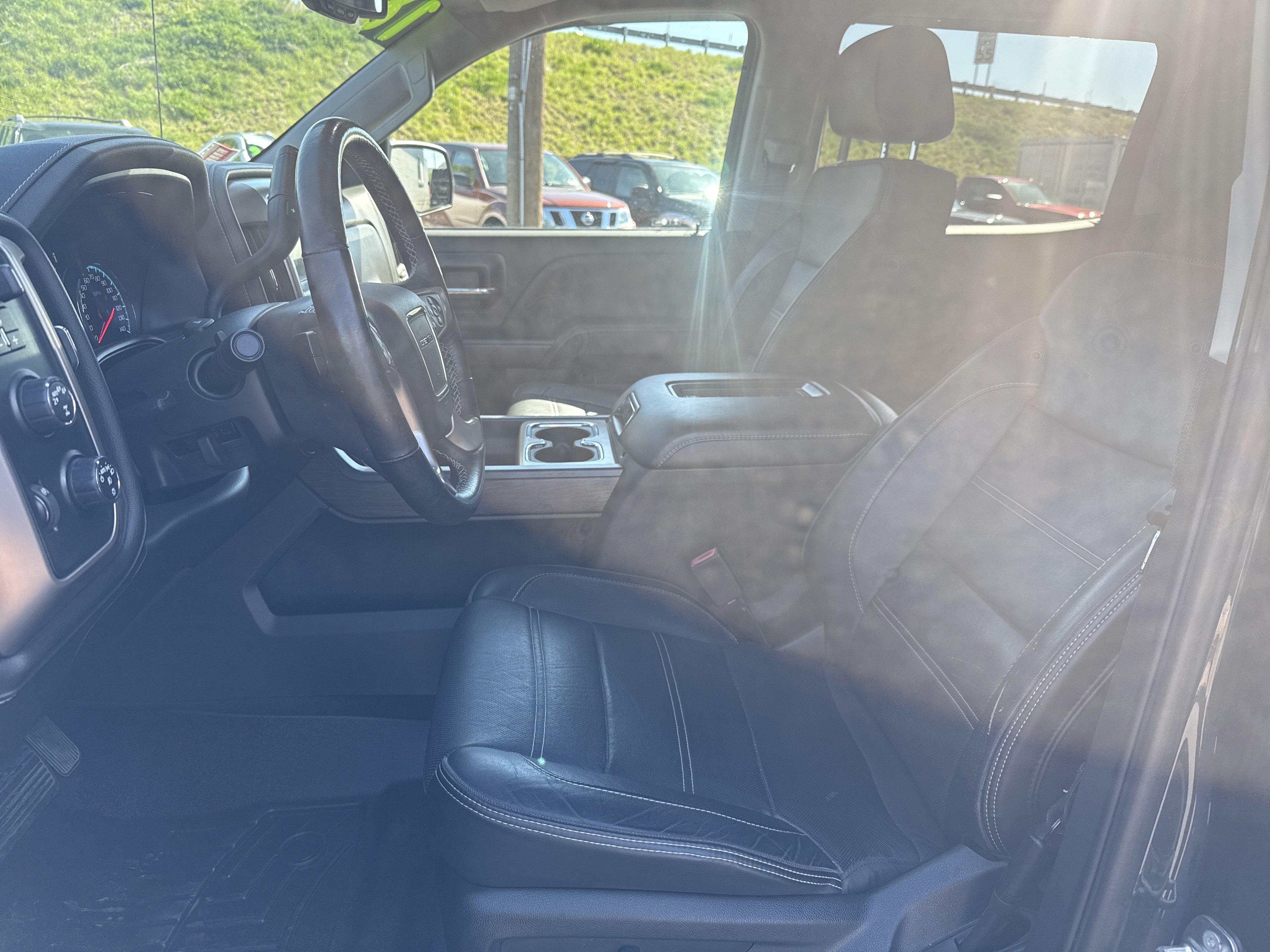 Used 2018 GMC Sierra 1500 Denali AWD/4WD image 12