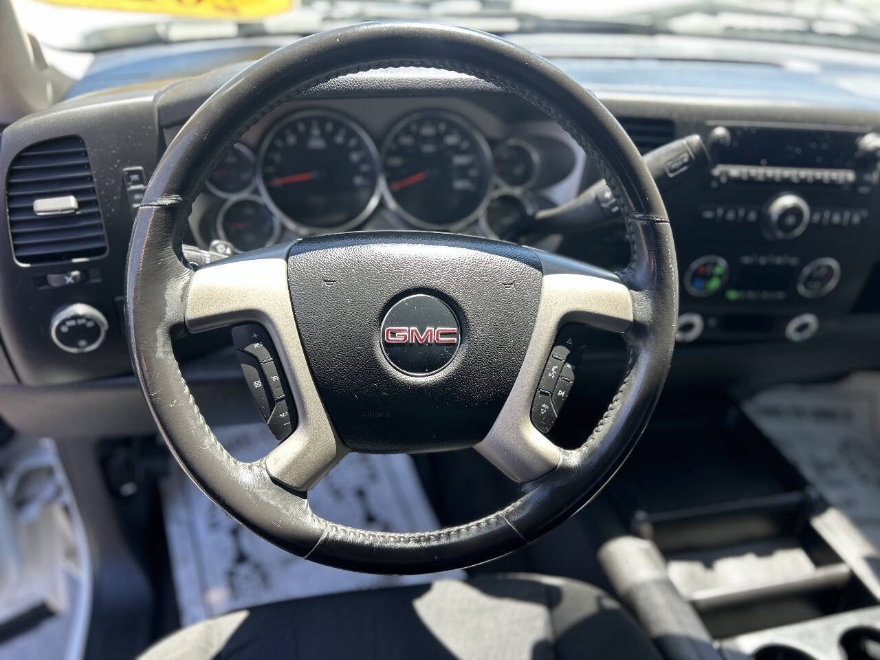Used 2011 GMC Sierra 1500 SLE w/ Regional Value Package AWD/4WD image 10