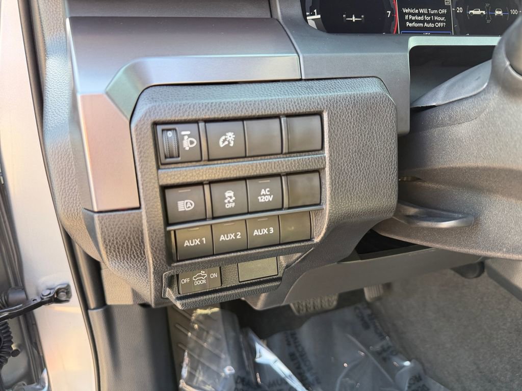 Used 2025 Toyota Tacoma TRD Off-Road w/ TRD Off Road Upgrade Package AWD/4WD image 31