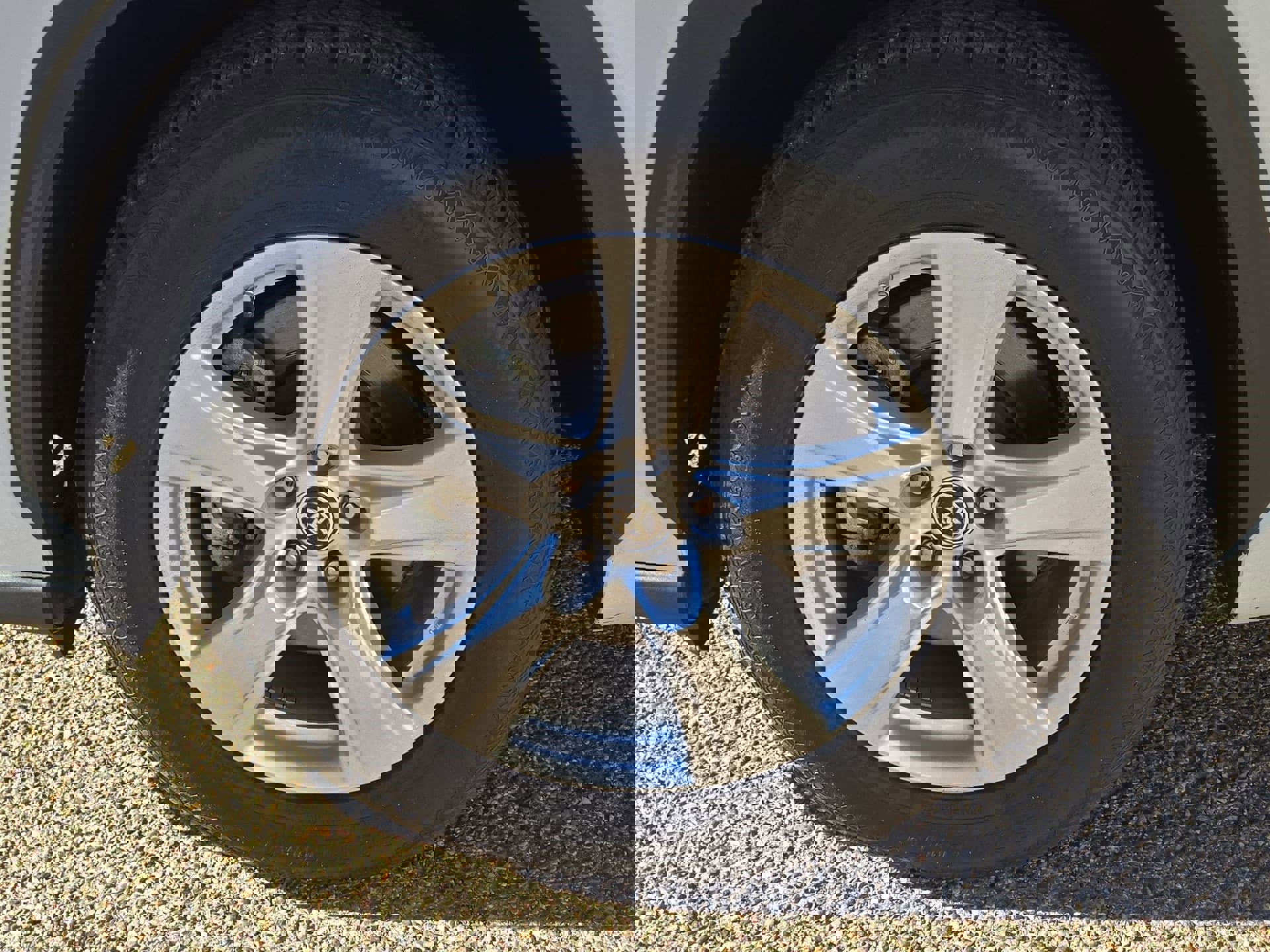 Used 2023 Toyota Highlander LE image 11