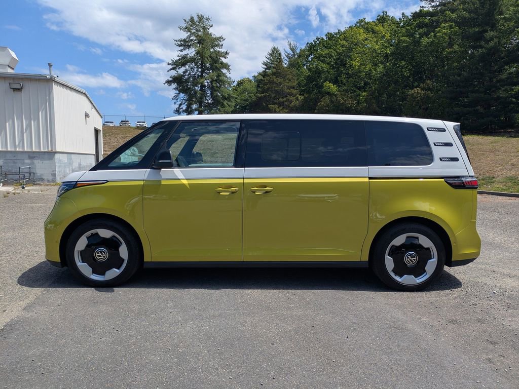 New 2025 Volkswagen ID. Buzz Pro S Plus AWD/4WD image 7