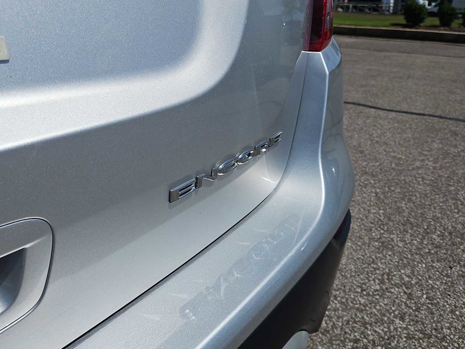 Certified 2018 Buick Encore Preferred FWD image 12