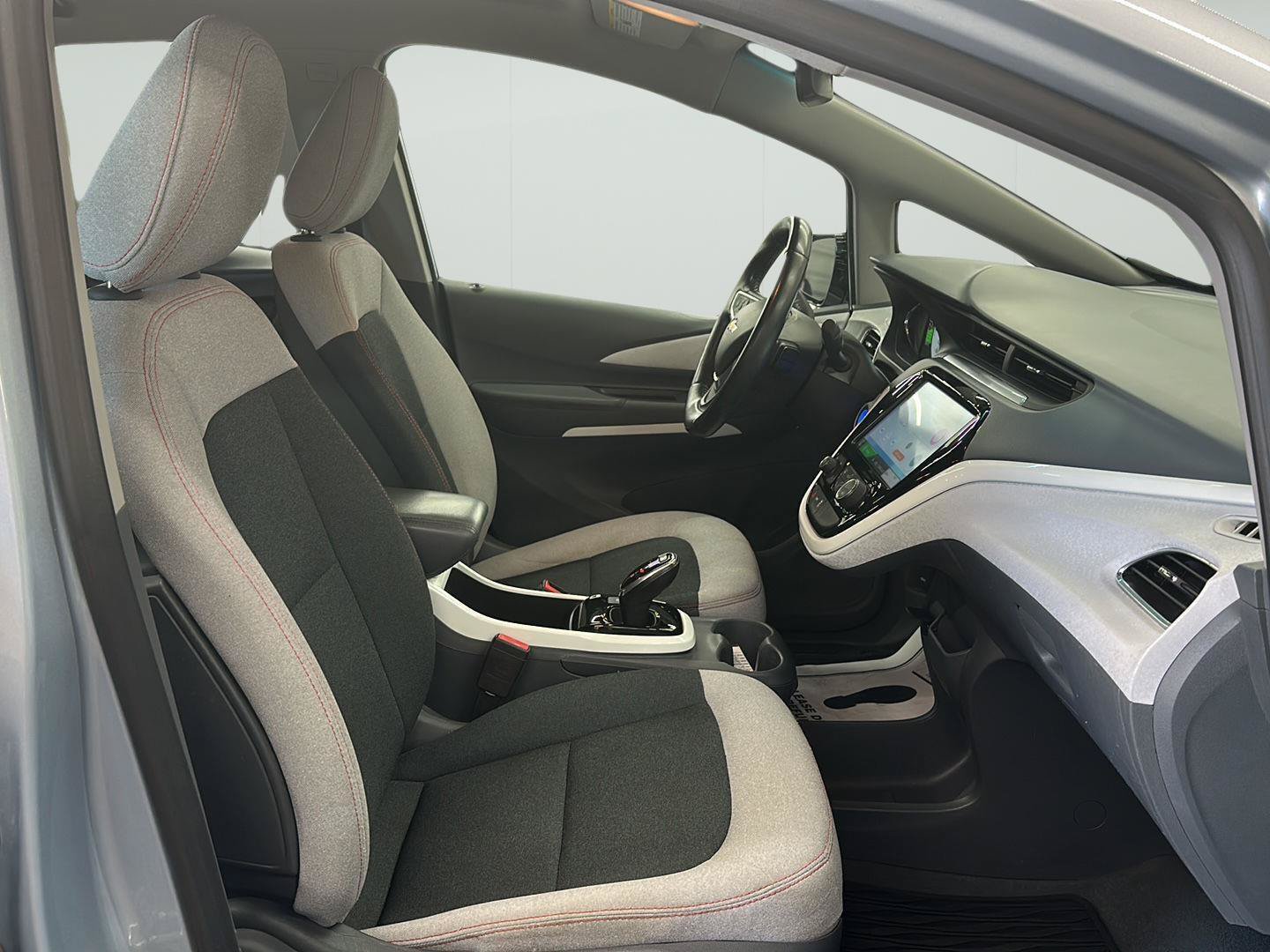 Used 2017 Chevrolet Bolt LT FWD image 20