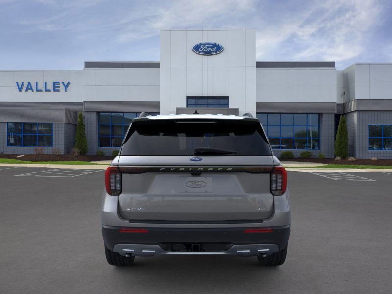 New 2025 Ford Explorer Active w/ Active Comfort Package image 6