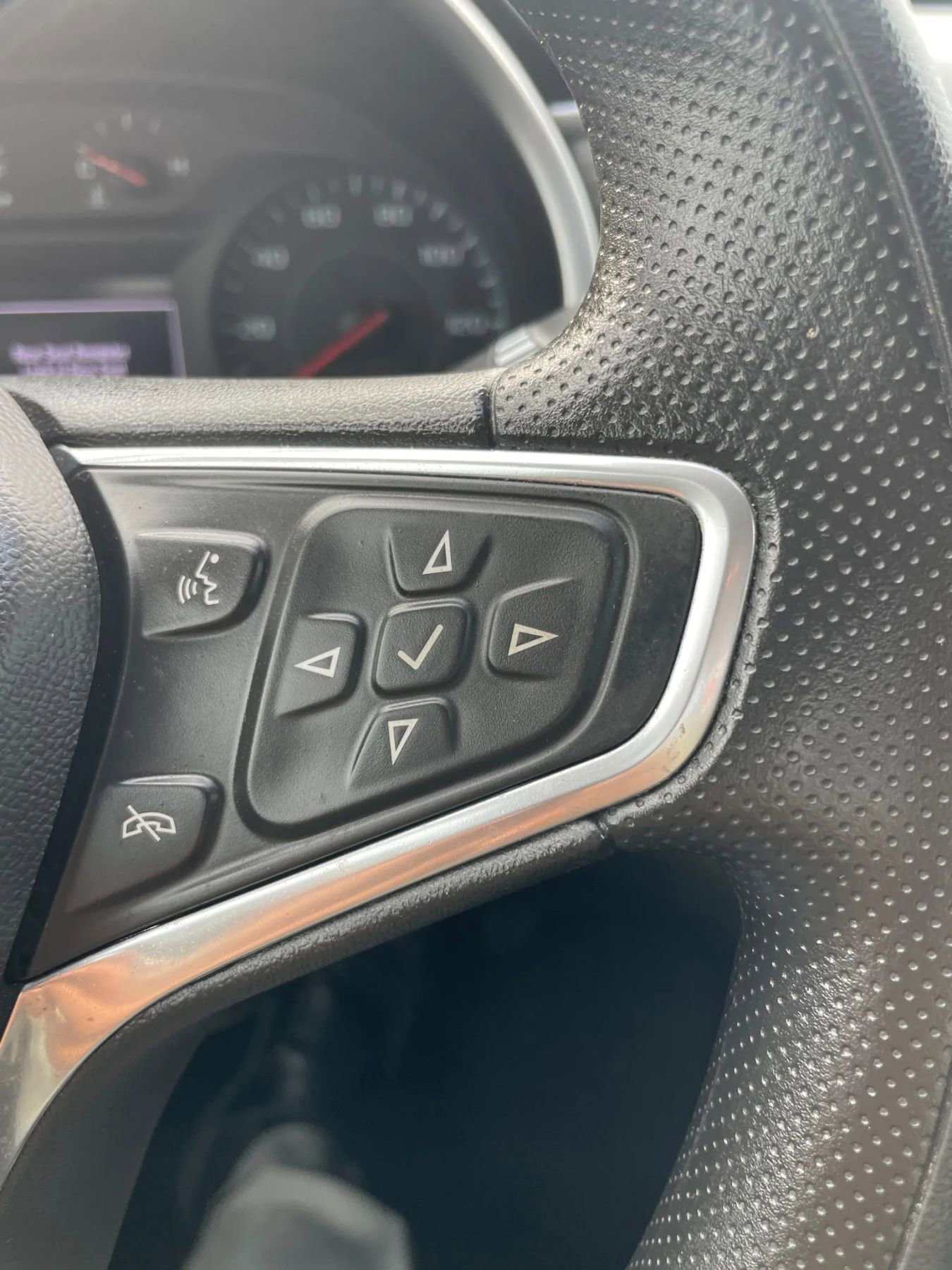 Used 2023 Chevrolet Malibu LT image 19
