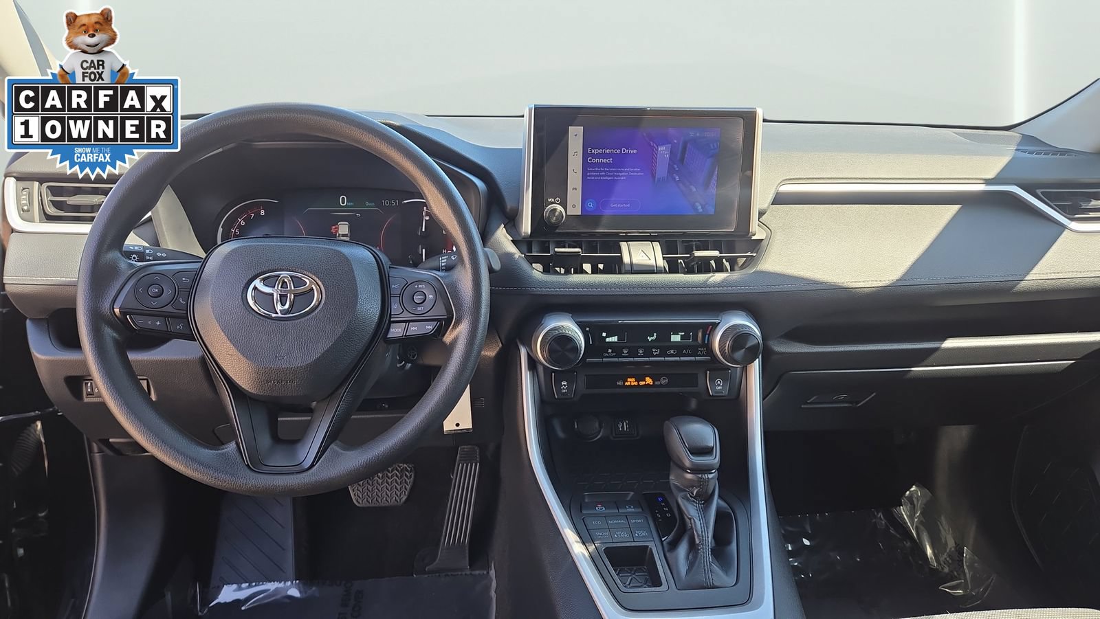 Used 2024 Toyota RAV4 LE AWD/4WD image 9