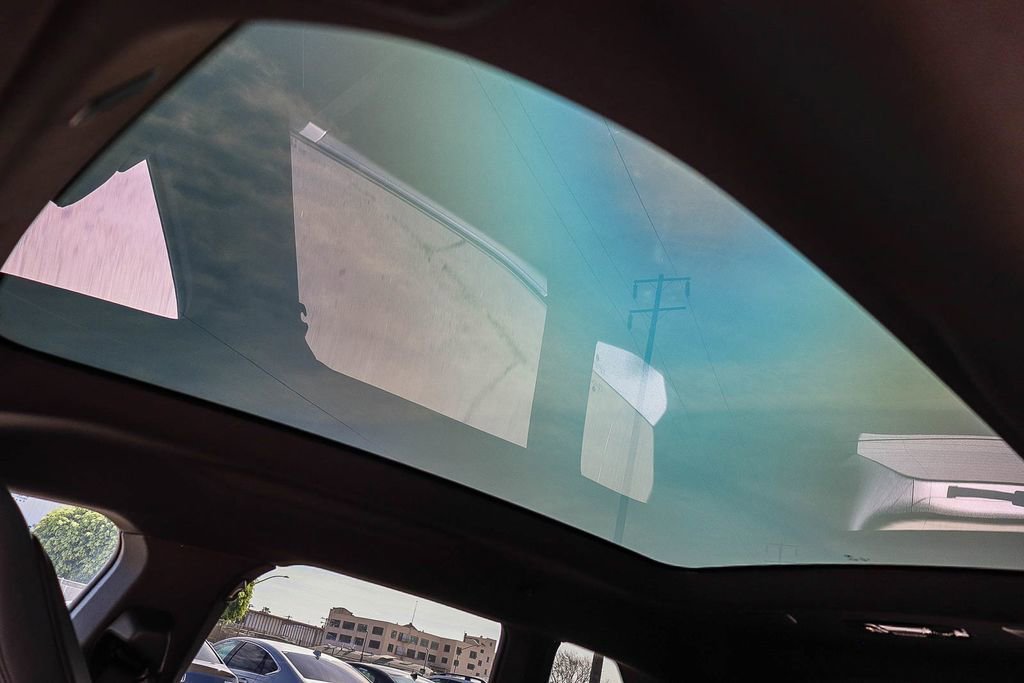 Certified 2023 BMW iX M60 w/ Executive Package image 27