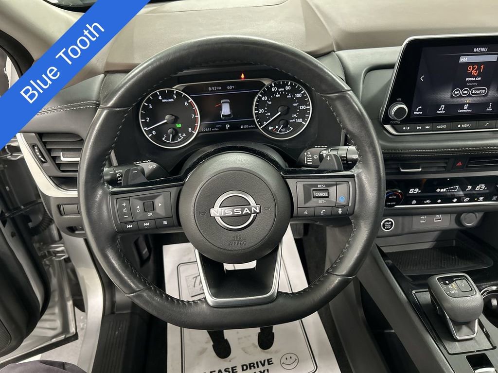 Used 2023 Nissan Rogue SV w/ SV Premium B Package image 4