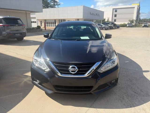 Used 2018 Nissan Altima 2.5 SV w/ 2.5 SV Technology Package FWD image 3