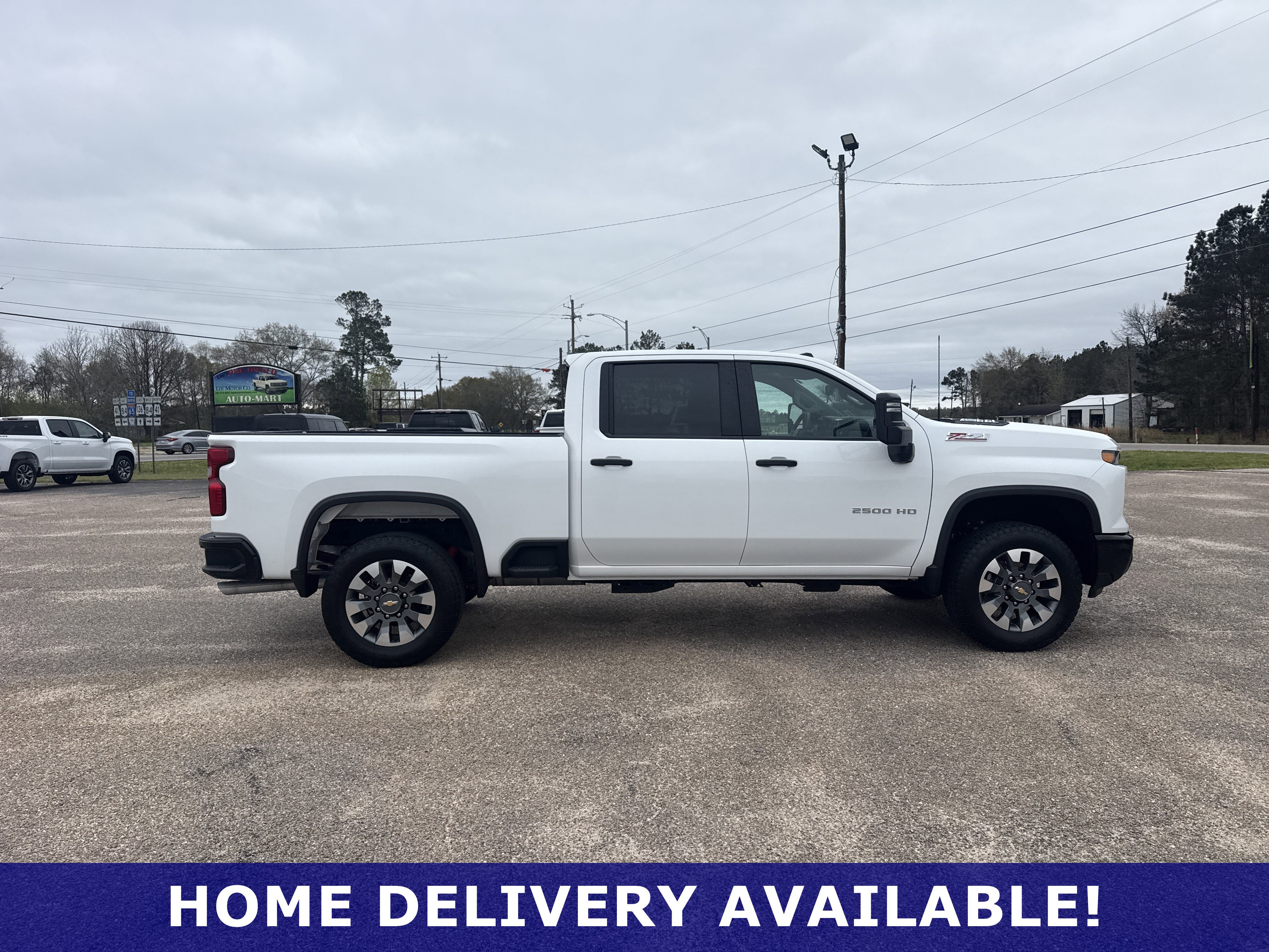 Used 2024 Chevrolet Silverado 2500 Custom w/ Custom Value Package image 11