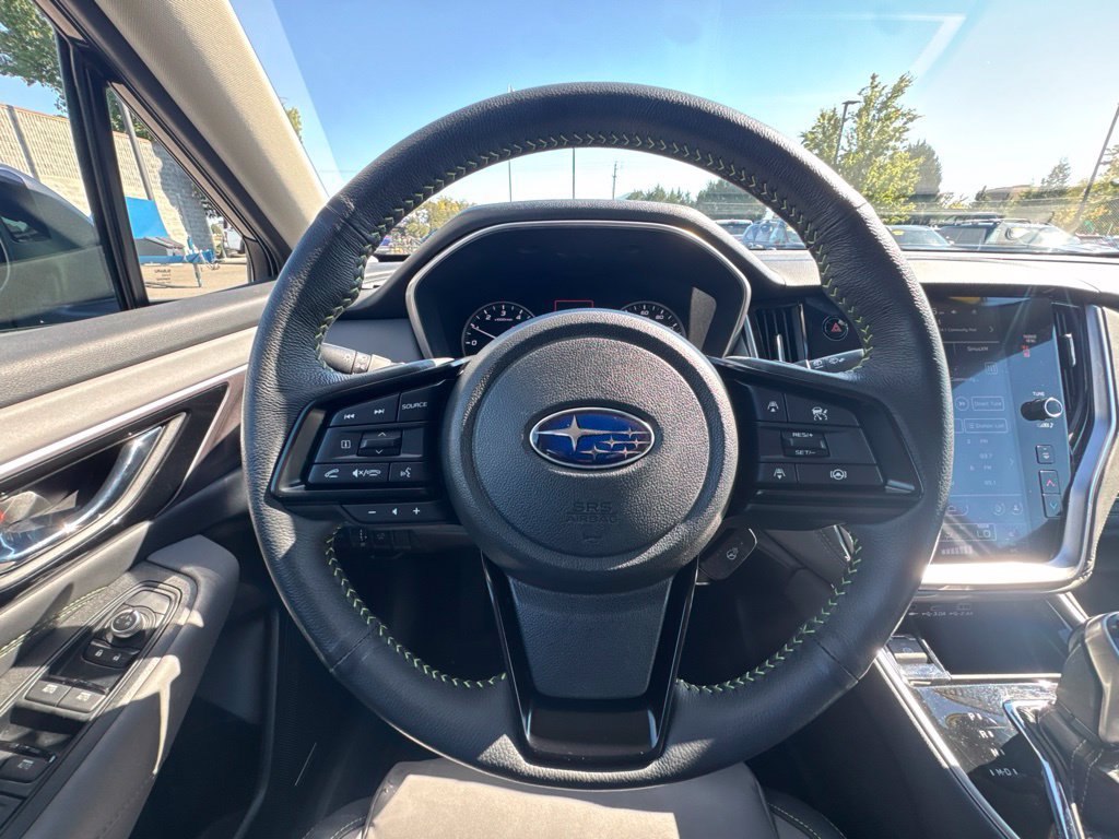 Used 2025 Subaru Outback Onyx Edition XT AWD/4WD image 23