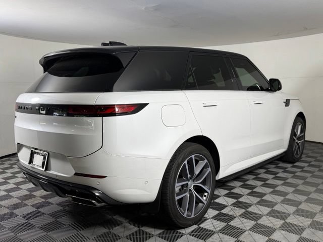 Used 2025 Land Rover Range Rover Sport Dynamic SE AWD/4WD image 8